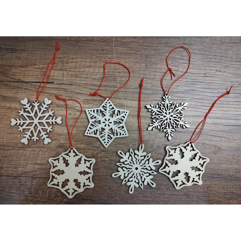 Laser Cut Wood Snowflake Christmas Ornaments Lot Of 6 Z23